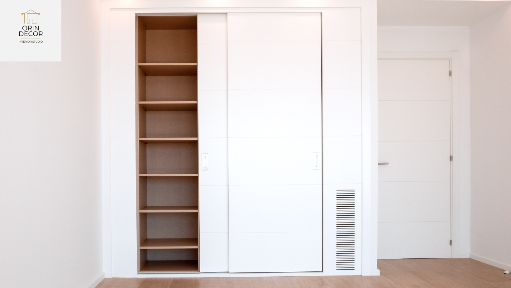 decor phòng khách tối giản